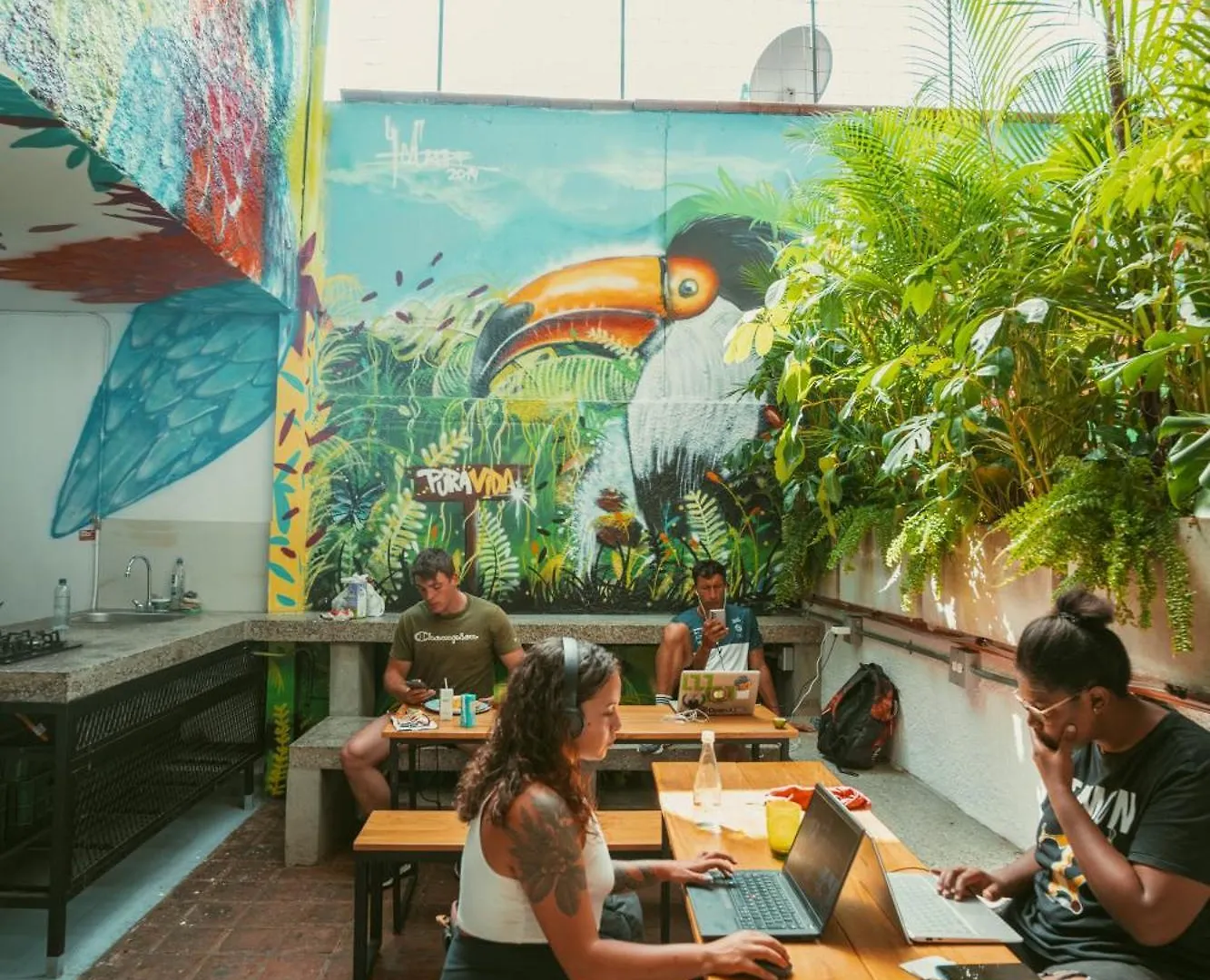 Hostal Pura Vida La 70 Medellin 0*,  Colombia