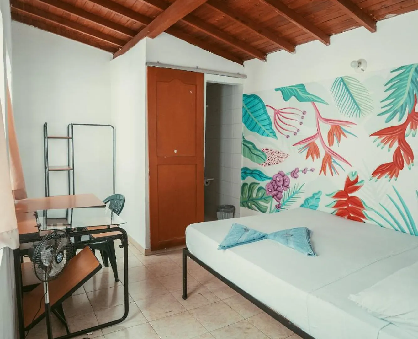 Hostal Pura Vida La 70 Medellin 0*,  Colombia