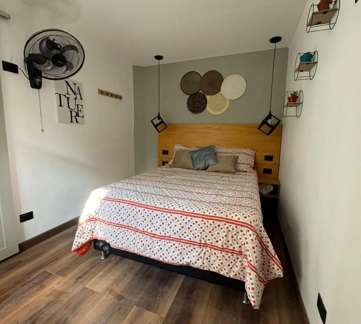 Hostal Pura Vida La 70 Medellin