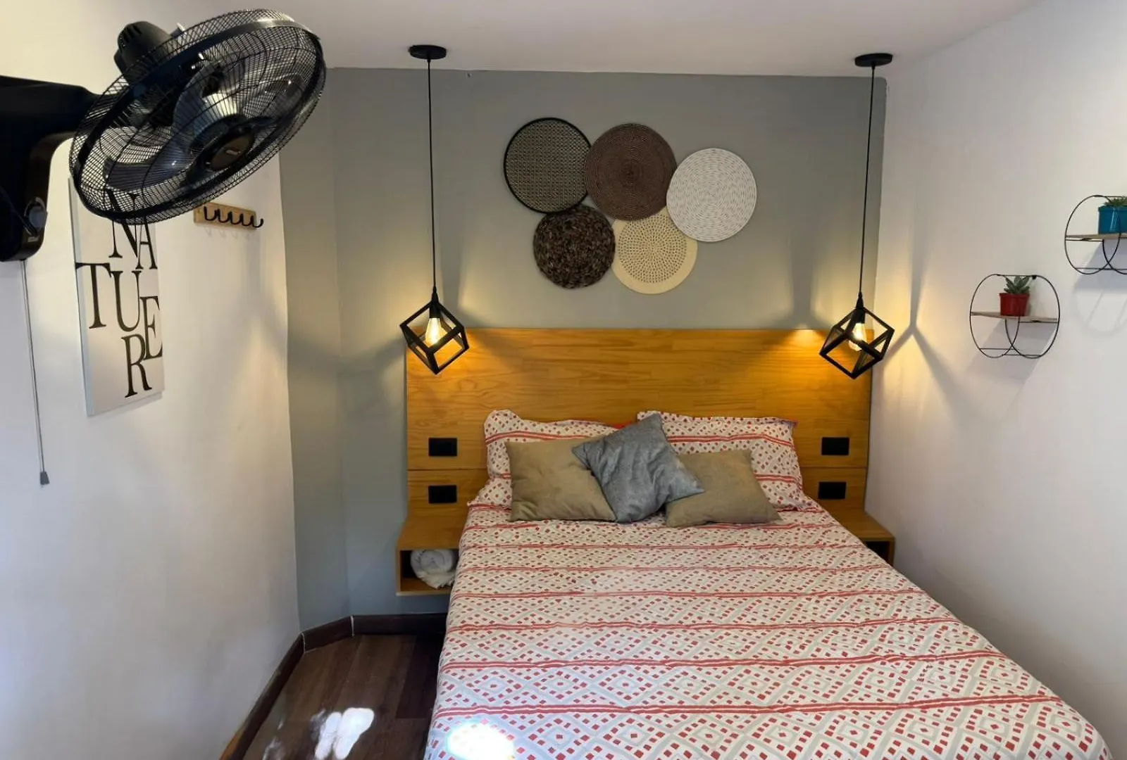 Hostal Pura Vida La 70 Medellin Colombia