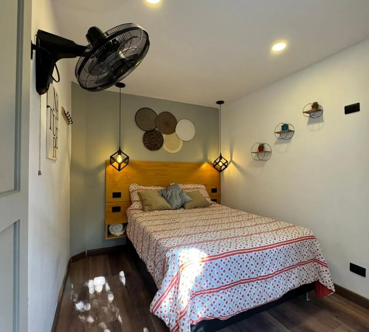 Guest house Hostal Pura Vida La 70 Medellin