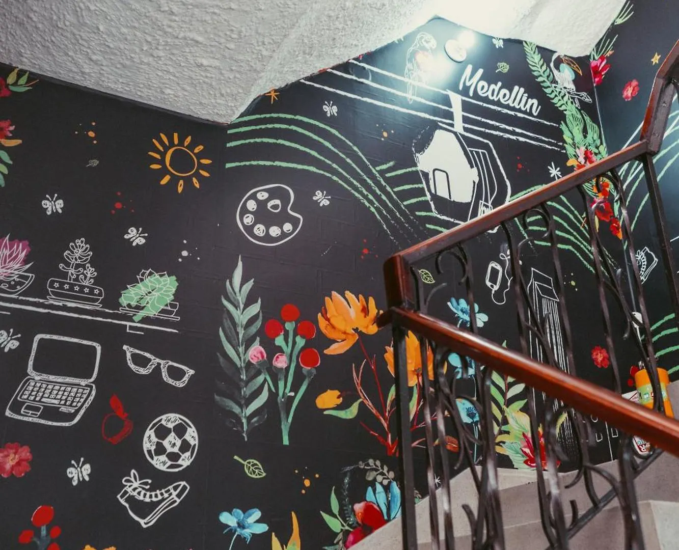 Hostal Pura Vida La 70 Medellín Gæstehus